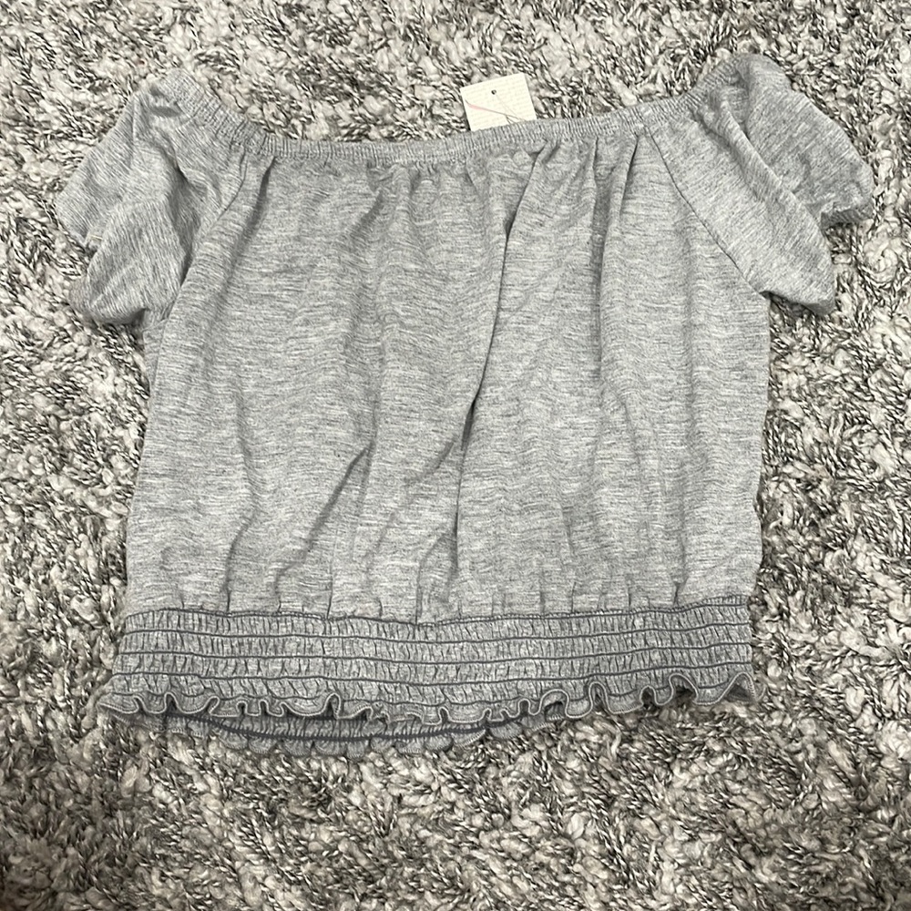grey off shoulder crop top